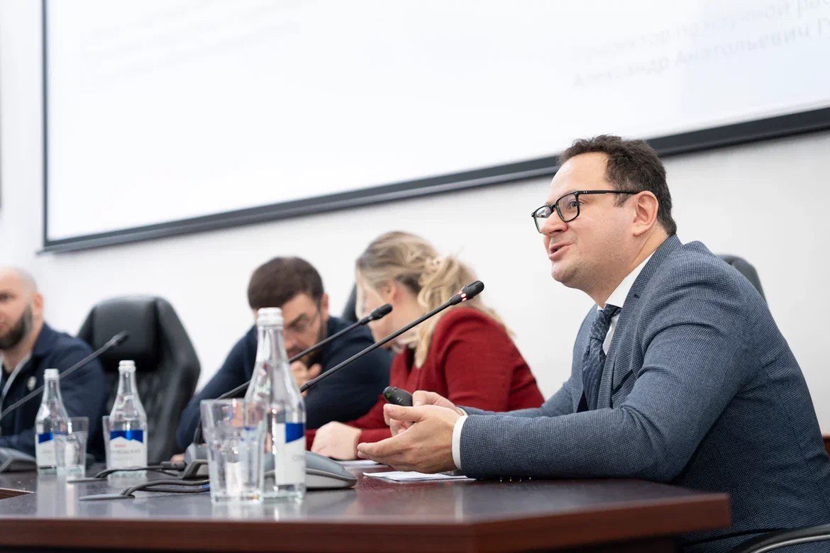 Изображение новости: Державинский – организатор семинара-совещания «Семья – опора современного общества» для вузов СКФО